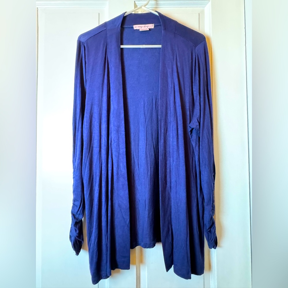 Blue cardigan, with gathered sleeves